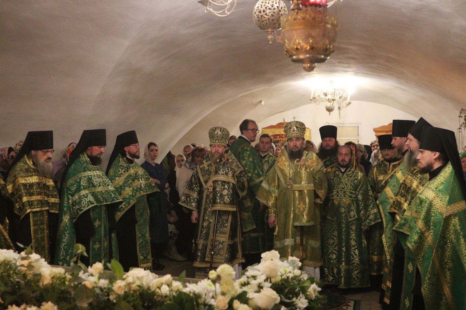 В канун дня памяти преподобного Димитрия Прилуцкого в Спасо-Прилуцком  мужском монастыре состоялось архиерейское богослужение | Официальный сайт  Вологодской митрополии