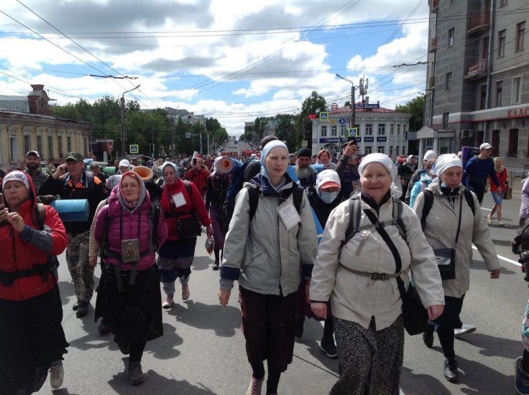 Паломники из Череповецкой епархии приняли участие в Великорецком крестном ходе
