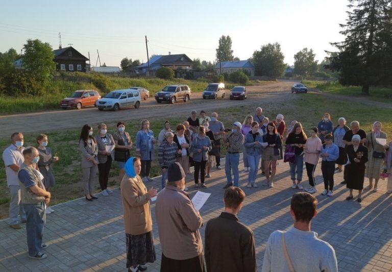 Жители Красавина приняли участие во Всероссийской акции «Свеча памяти»