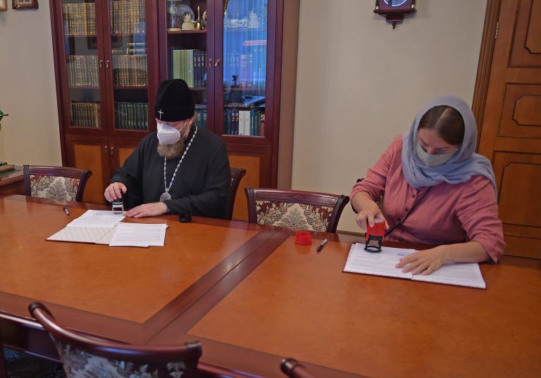 Между Вологодской епархией и некоммерческой организацией «Светлица» подписано соглашение о совместной деятельности по оказанию помощи малоимущим