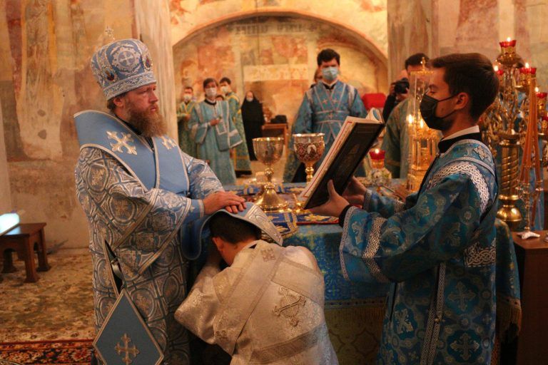 Праздник Успения Пресвятой Богородицы студенты семинарии отметили за торжественными богослужениями
