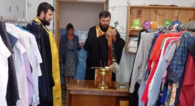 В Саянской епархии открыли новый центр гуманитарной помощи