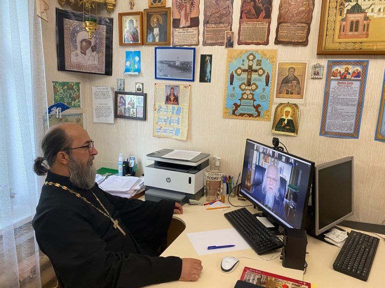 Руководитель социального отдела Вологодской епархии принял участие в онлайн-совещании с председателем Синодального отдела по благотворительности