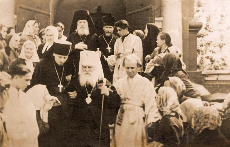 В Саратовской епархии принято решение увековечить память трех выдающихся иерархов ХХ столетия