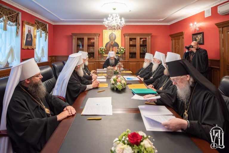 В Киеве проходит очередное заседание Синода Украинской Православной Церкви