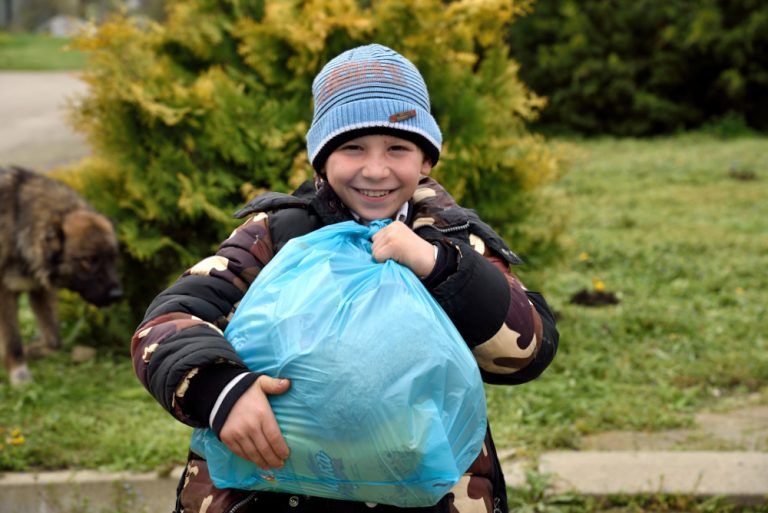 Синодальный отдел по благотворительности организовал работу выездных центров гуманитарной помощи в 35 регионах России