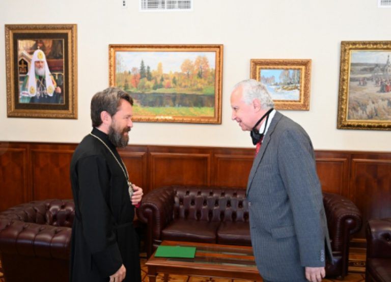 Председатель Отдела внешних церковных связей встретился с послом Чили в России