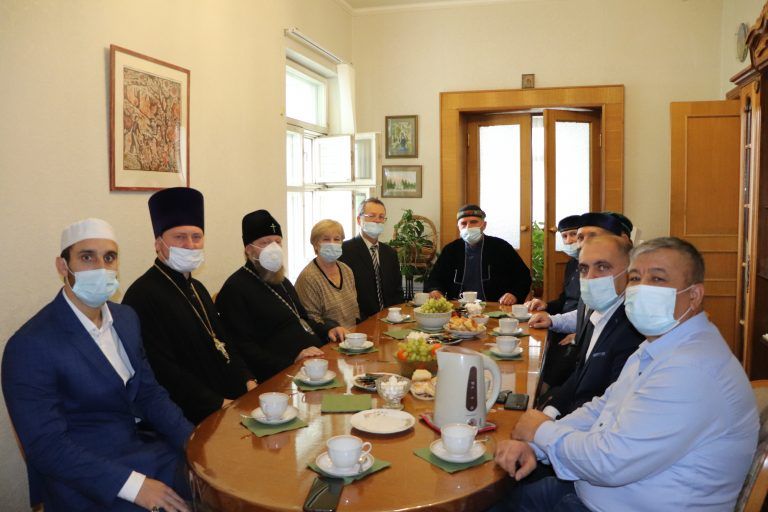 Глава Вологодской митрополии встретился с представителями Совета старейшин Вологодской соборной мечети