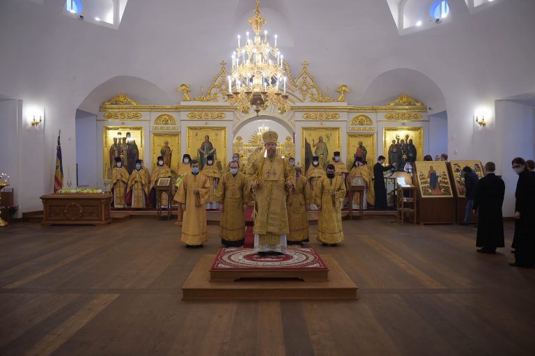 День памяти святителя Антония Вологодского торжественно отметили в Воскресенском кафедральном соборе Вологды