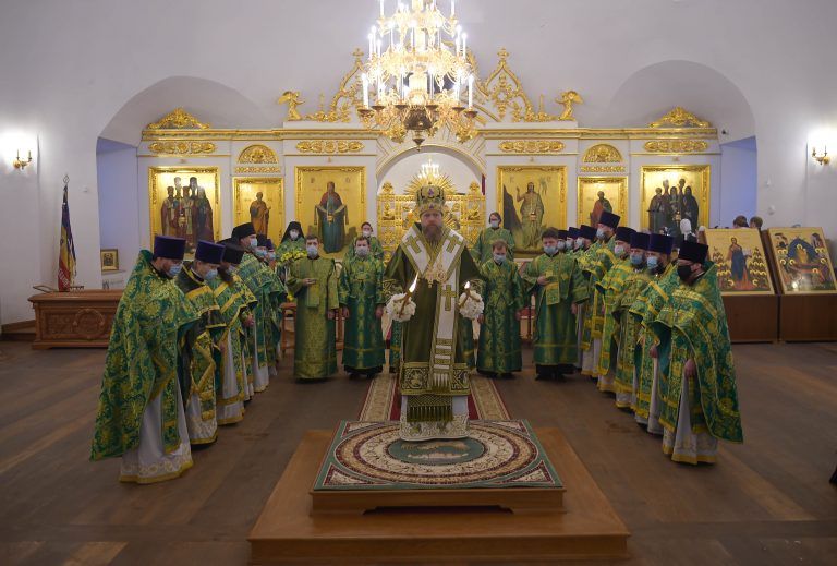 В день тезоименитства главы Вологодской митрополии в кафедральном соборе Вологды состоялась Божественная литургия