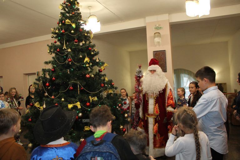 Весело встретили Рождество учащиеся воскресной школы Богородице-Рождественского собора Вологды 