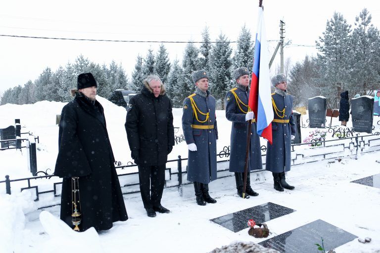 Протоиерей Андрей Смирнов участвовал в церемонии захоронения останков погибшего в годы Великой Отечественной войны вологжанина
