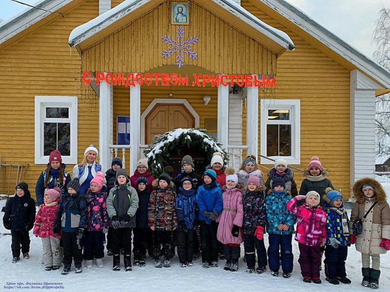 Воспитанники кадуйской воскресной школы приняли участие в рождественских празднествах
