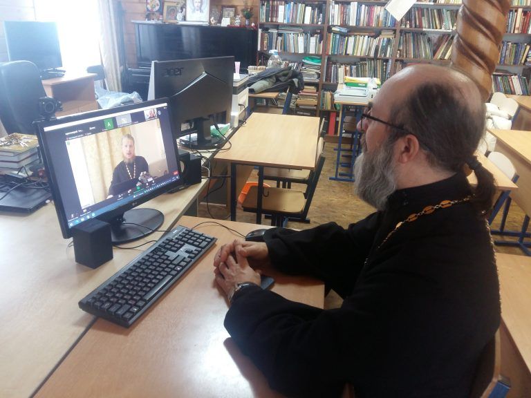 Руководитель социального отдела Вологодской епархии принял участие в онлайн-курсах для больничных священников