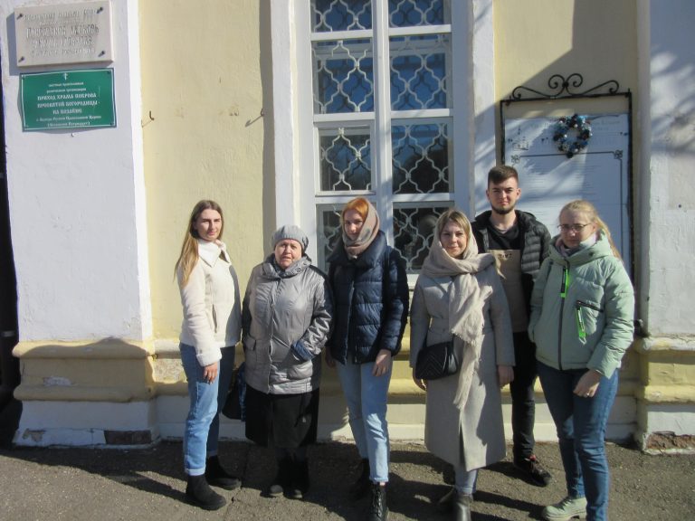 Студенты Вологодского государственного университета посетили храм Покрова Пресвятой Богородицы на Козлене города Вологды