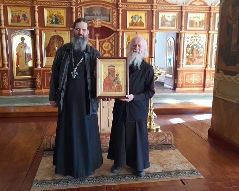 В Спасо-Суморин монастырь города Тотьмы вернулся почитаемый образ Божией Матери «Суморинская»