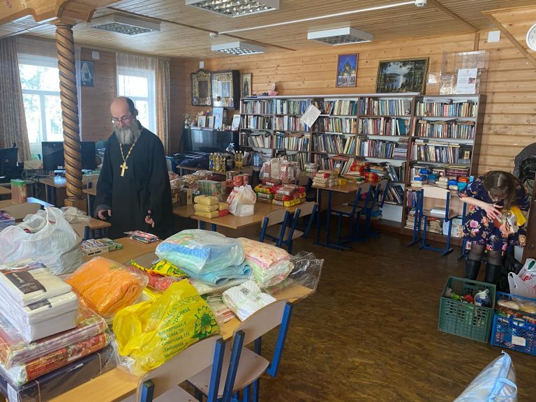 Вологодская епархия продолжает сбор гуманитарной помощи для беженцев из Донбасса