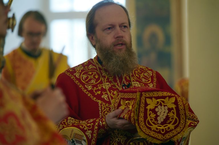 В день памяти святителя Николая Чудотворца в кафедральном соборе Вологды состоялось архиерейское богослужение