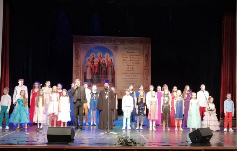 В Череповце состоялся праздничный концерт ко дню жен-мироносиц