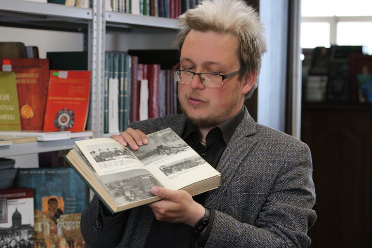 В библиотеке Вологодской семинарии открылась книжная выставка, посвящённая подвигу советского народа в годы Великой Отечественной войны