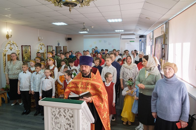 Команда из череповецкого духовно-просветительского центра «Соборная горка» получила диплом за активное участие в чтениях в Санкт-Петербурге