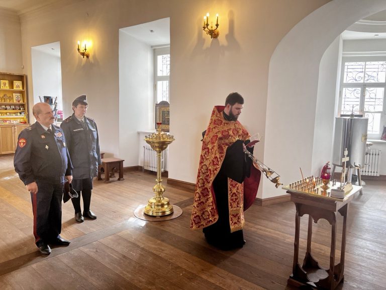 В Вологде совершили молебное пение о здравии казаков и воинов, участвующих в специальной военной операции