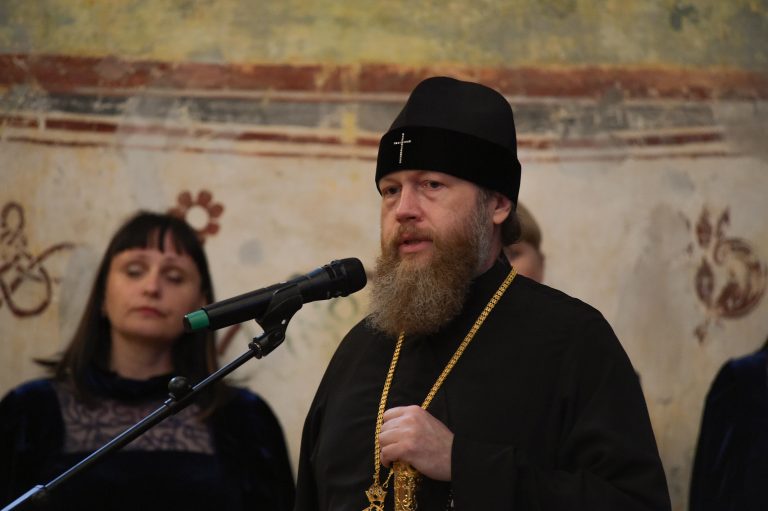 Митрополит Савва посетил концерт хоровой музыки в Софийском соборе Вологды