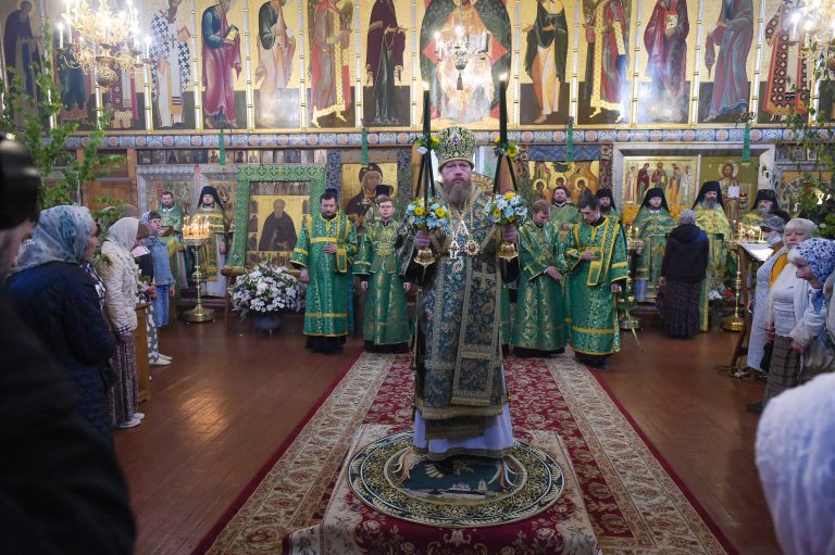 В день празднования памяти преподобного Димитрия Прилуцкого в основанной им обители состоялось архиерейское богослужение