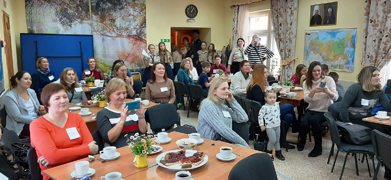 Работа с родителями ведется в духовно-просветительском центре «Соборная горка» города Череповца