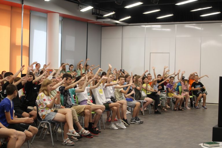 В образовательном центре «Импульс» города Вологды прошла классная встреча «Вологодская область – душа Русского Севера».