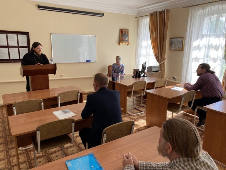 В Вологодской семинарии начались экзамены для абитуриентов дополнительного набора