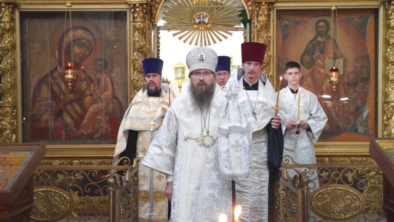 Продолжается паломническая поездка епископа Череповецкого и Белозерского Игнатия по святым местам Великоустюжской епархии