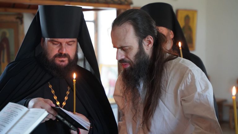 Епископ Игнатий совершил монашеский постриг в Филиппо-Ирапском мужском монастыре Череповецкой епархии