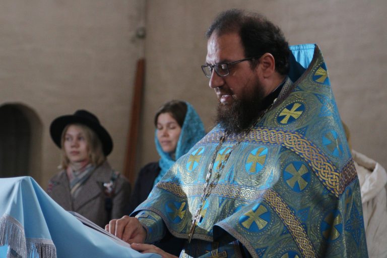Для учащихся Отделения дополнительного духовного образования при Вологодской семинарии состоялся молебен перед началом учебного года