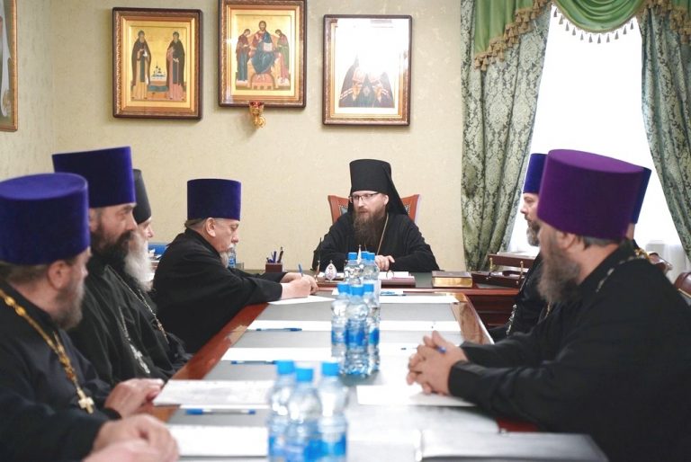Епископ Игнатий возглавил заседание Епархиального совета Череповецкой епархии