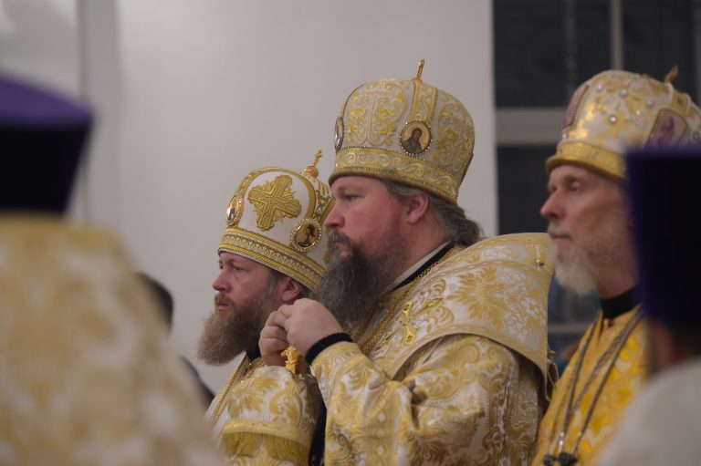 Соборное всенощное бдение состоялось в Воскресенском кафедральном соборе города Вологды