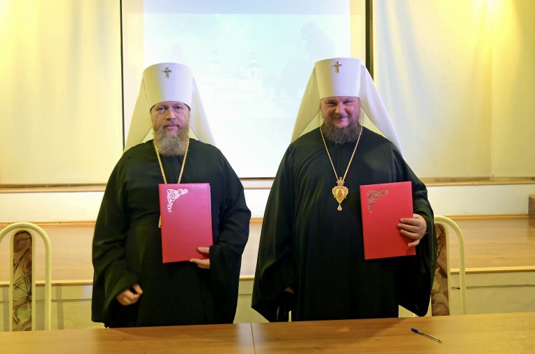 Подписано соглашение о сотрудничестве между Вологодской духовной семинарией и Костромской духовной семинарией