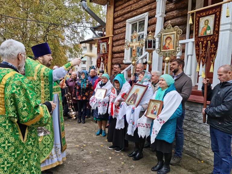 Прихожане Сергиевского храма города Вологды молитвенно отметили престольный день