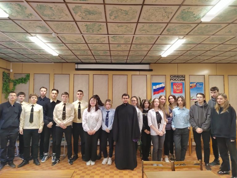 Мероприятие миссионерского отдела «Осторожно, секта!» состоялось в Вологодском индустриально-транспортном техникуме