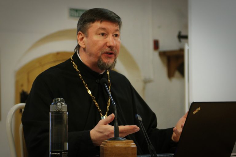 В духовной семинарии состоялись лекции протоиерея Димитрия Юревича