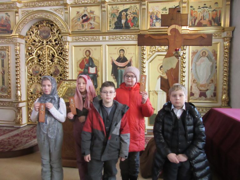Школьники из Центра образования №23 «Созвучие» посетили церковь Покрова Пресвятой Богородицы на Козлене города Вологды