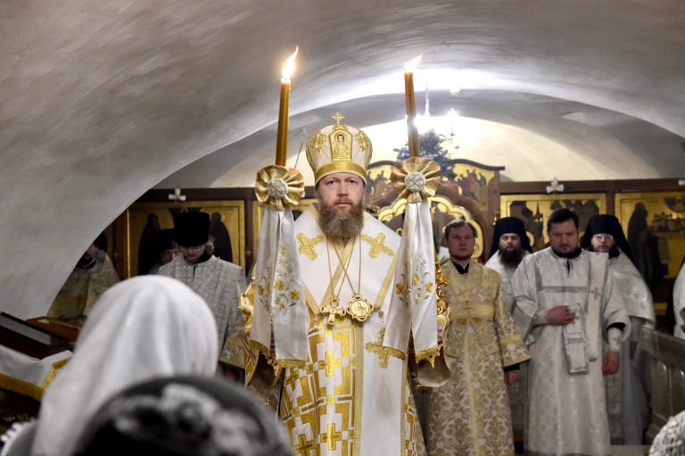 В праздник Обрезания Господня владыка Савва совершил Божественную литургию в Спасо-Прилуцком монастыре города Вологды