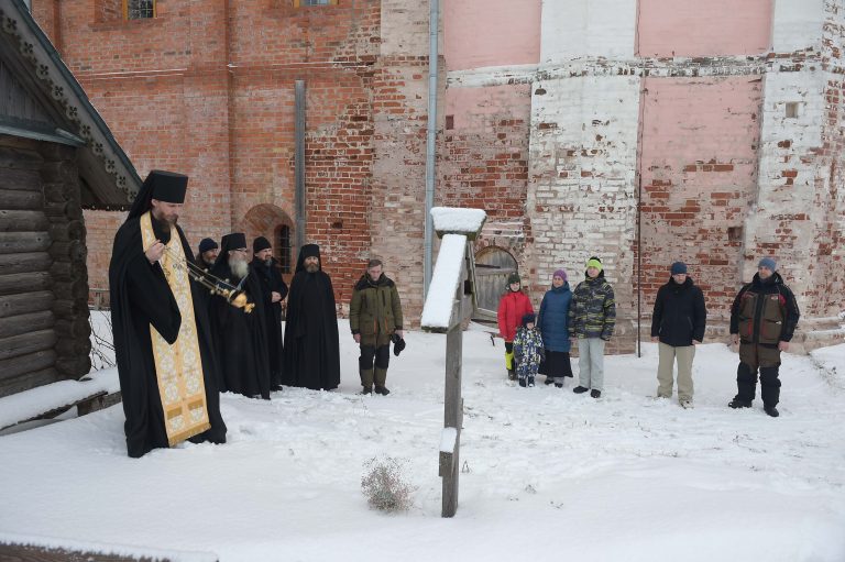 В Спасо-Каменном монастыре почтили память Александра Николаевича Плигина