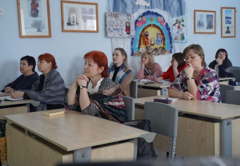 Владыка Игнатий обсудил с педагогами проблемы преподавания православной культуры в светской школе