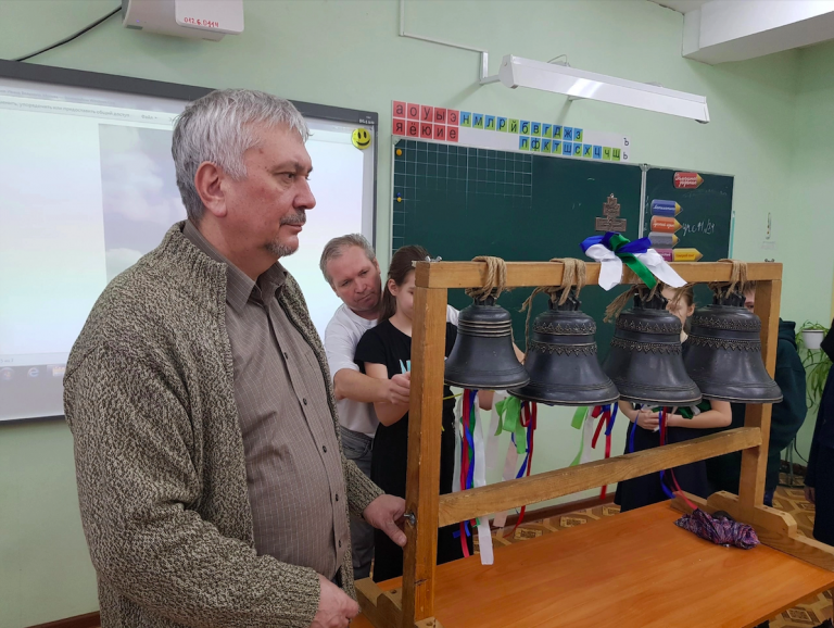 В общеобразовательных школах Череповца проводятся уроки колокольного звона