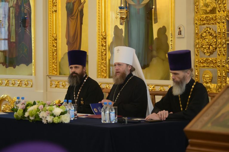 Митрополит Савва выступил с докладом на Епархиальном собрании Вологодской епархии