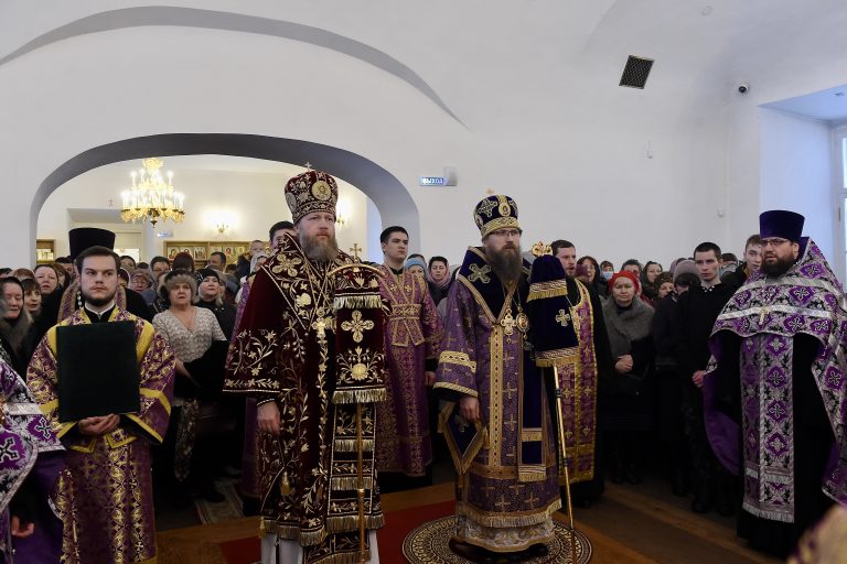 В праздник Торжества Православия в Вологде изнесены мощи праведного Александра Вологодского