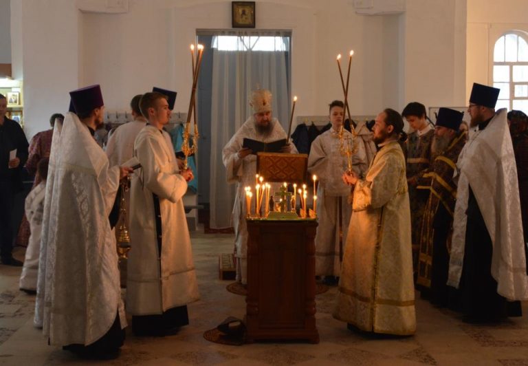 В Иоанновском соборе Великого Устюга состоялось архиерейское богослужение
