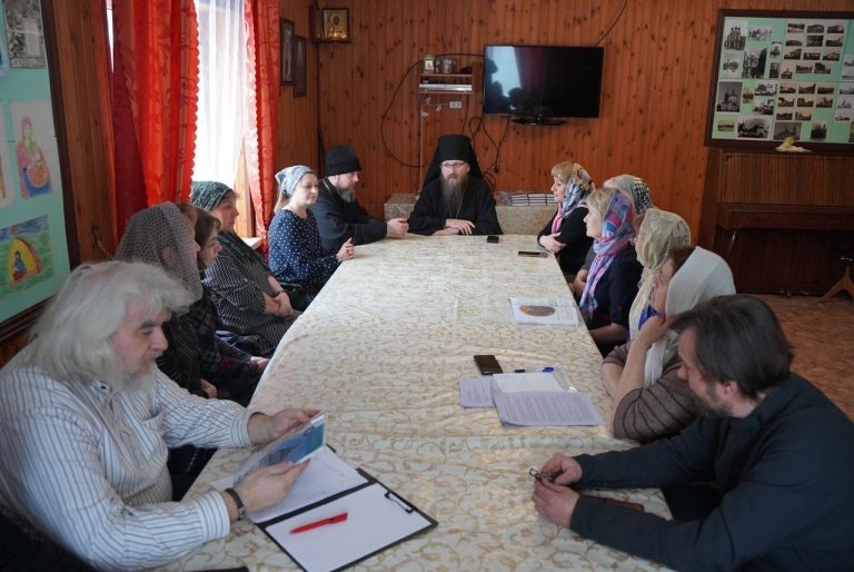 Правящий архиерей Череповецкой епархии встретился с педагогической общественностью города Устюжны