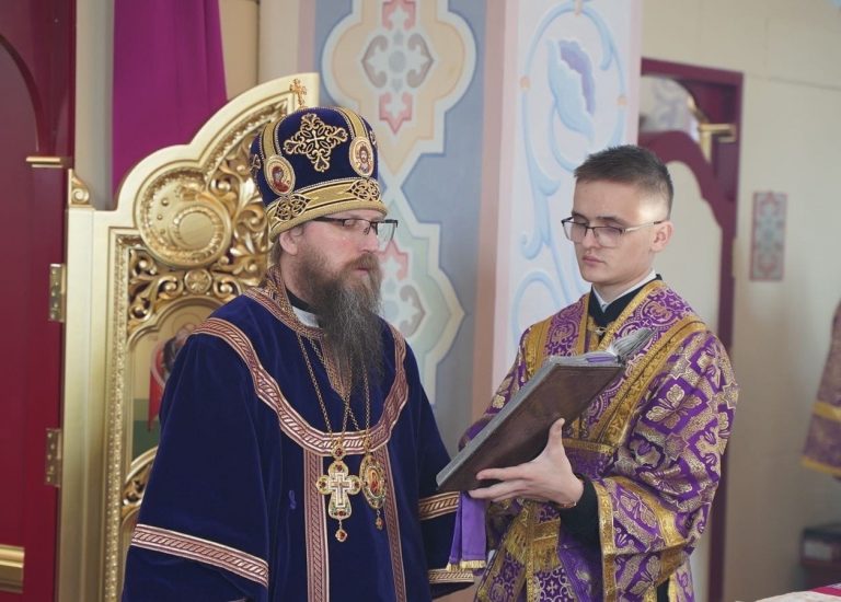 Епископ Игнатий совершил Литургию в домовой церкви храмового комплекса святителя Николая Чудотворца города Череповца